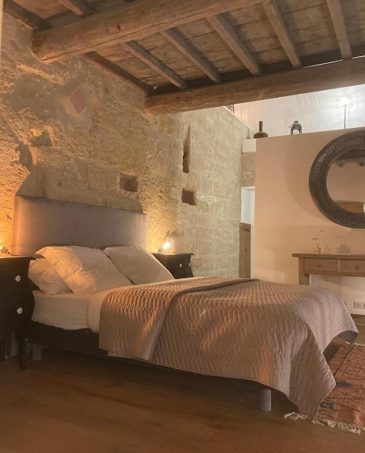 La Maison D'Aime Saint-Quentin-la-Poterie Luaran gambar